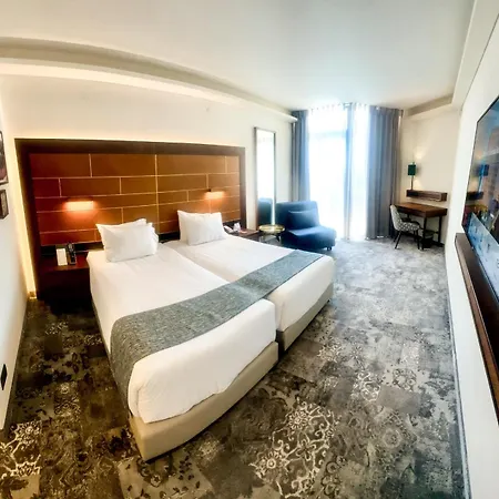 Ramada Jerusalem Hotel Exterior photo