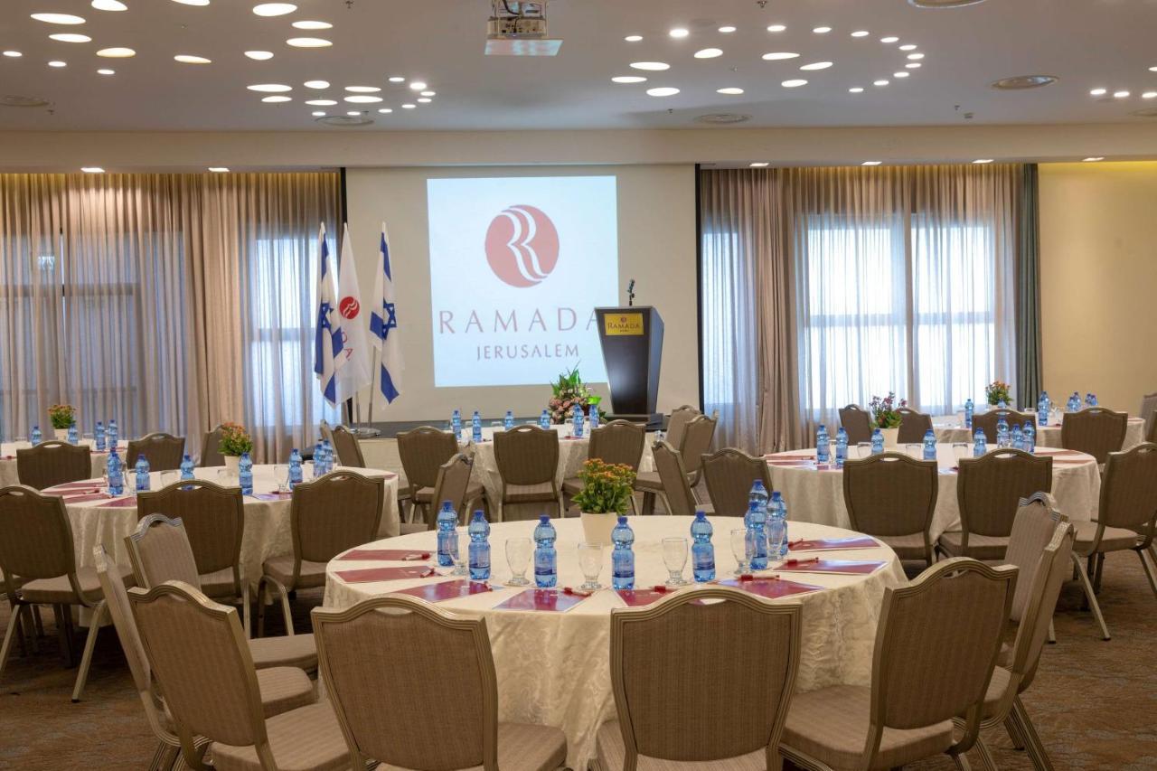 רמדה 4*