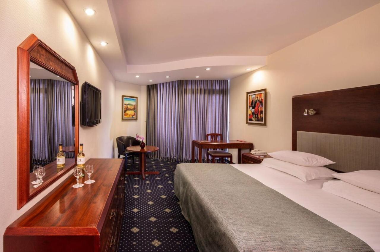 Hotel Ramada 4*