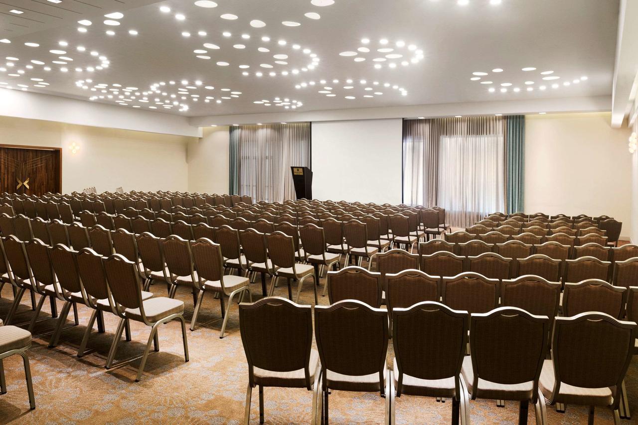 Ramada Hotel 4*
